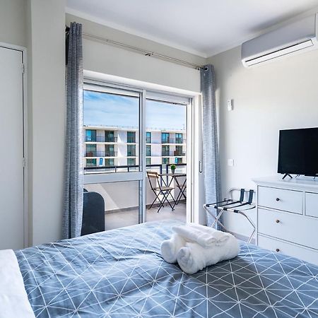 Beachfront Apartment In Armacao アルマカオ・デ・ペラ エクステリア 写真