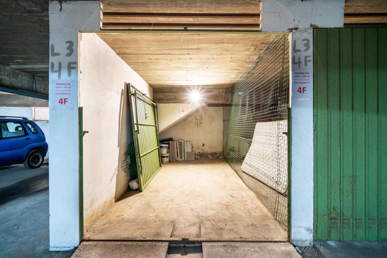 Beachfront Apartment In Armacao アルマカオ・デ・ペラ エクステリア 写真